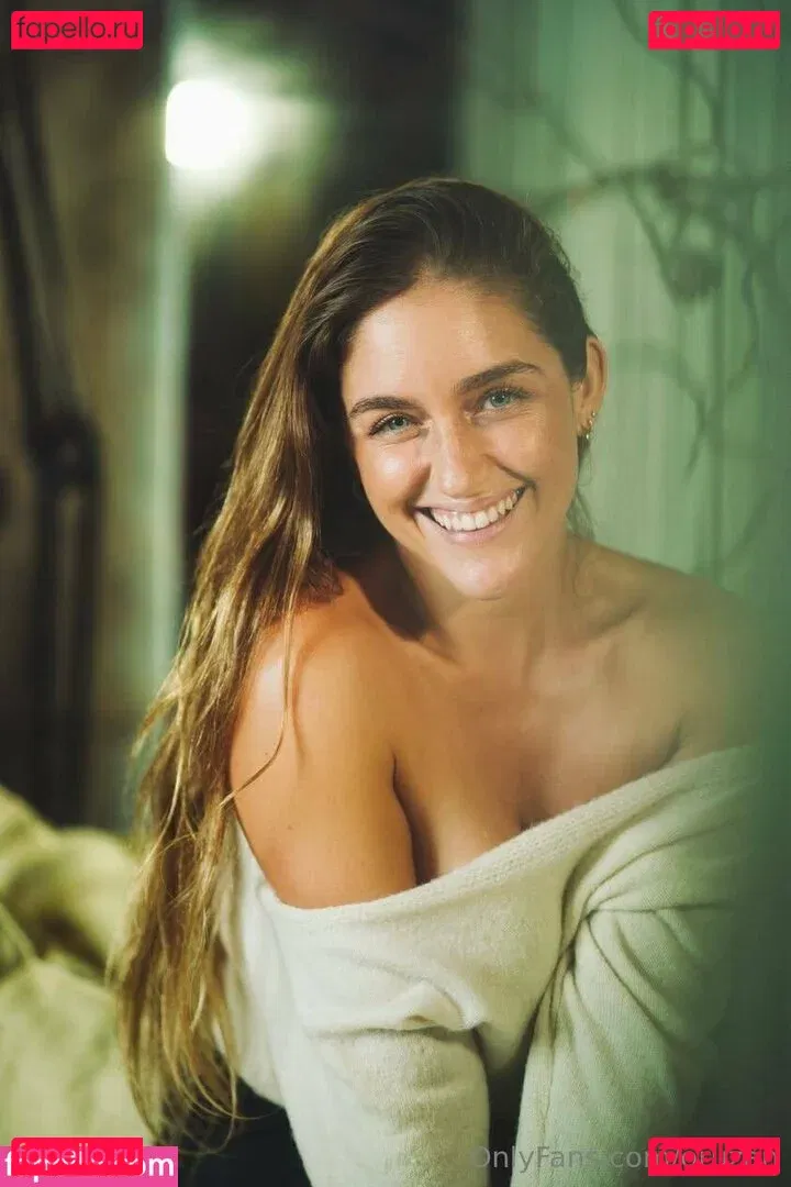 Oruzan Onlyfans Photo Gallery 