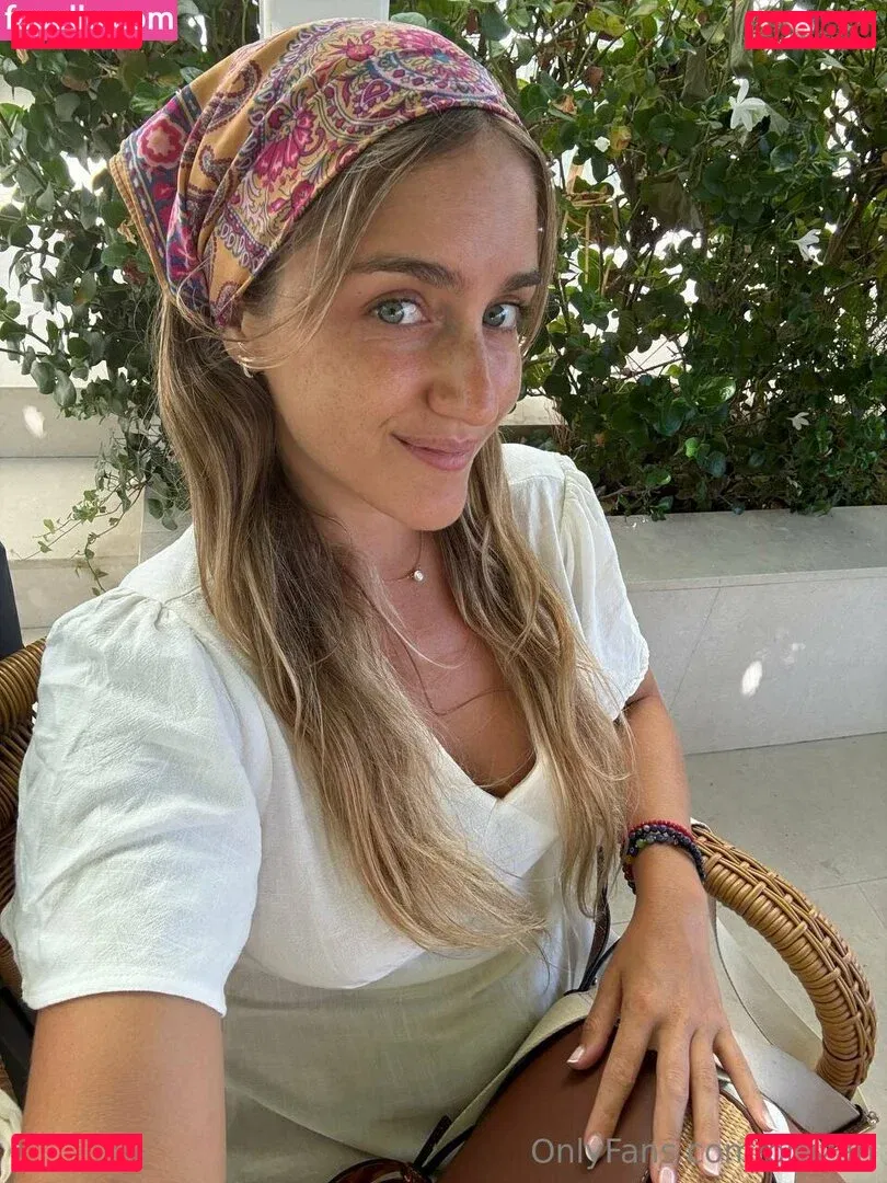 Oruzan Onlyfans Photo Gallery 