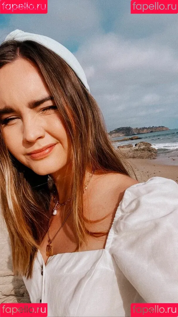 Liana Liberato Onlyfans Photo Gallery 