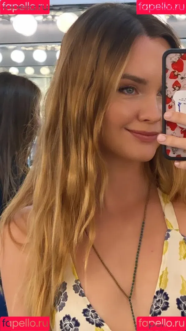 Liana Liberato Onlyfans Photo Gallery 