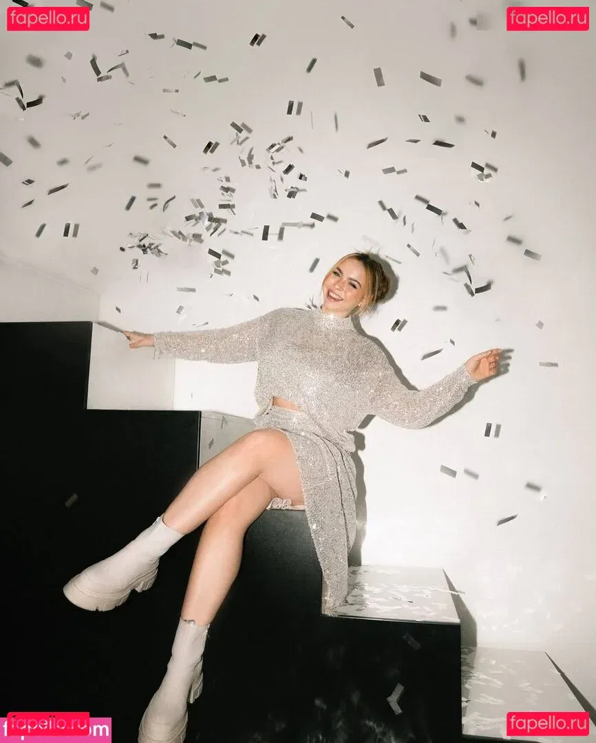 Nika Sofie Onlyfans Photo Gallery 