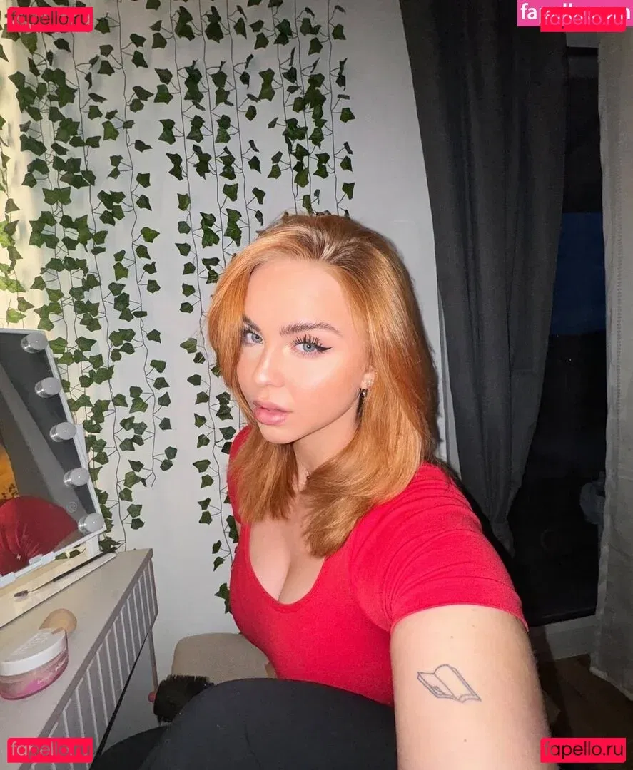 Nika Sofie Onlyfans Photo Gallery 