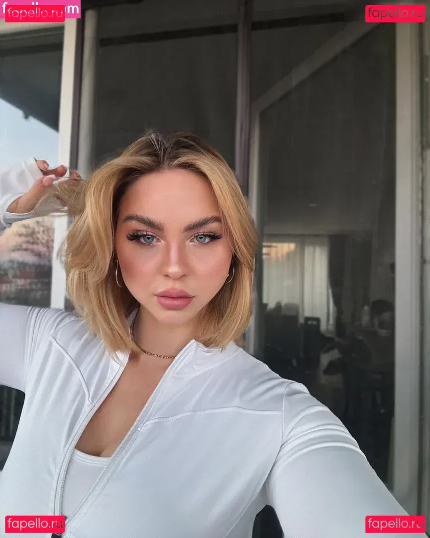 Nika Sofie Onlyfans Photo Gallery 