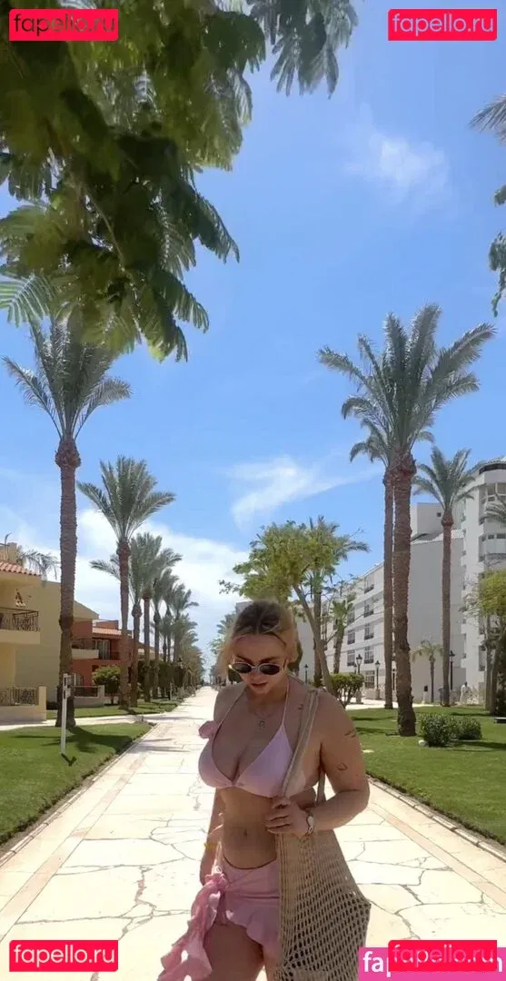 Nika Sofie Onlyfans Photo Gallery 