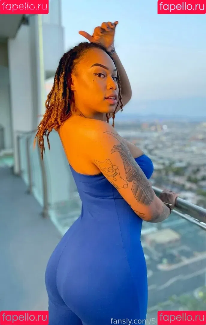 SimmiTheNerd Onlyfans Photo Gallery 