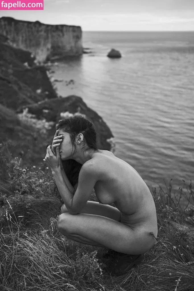 Emilie Payet Onlyfans Photo Gallery 