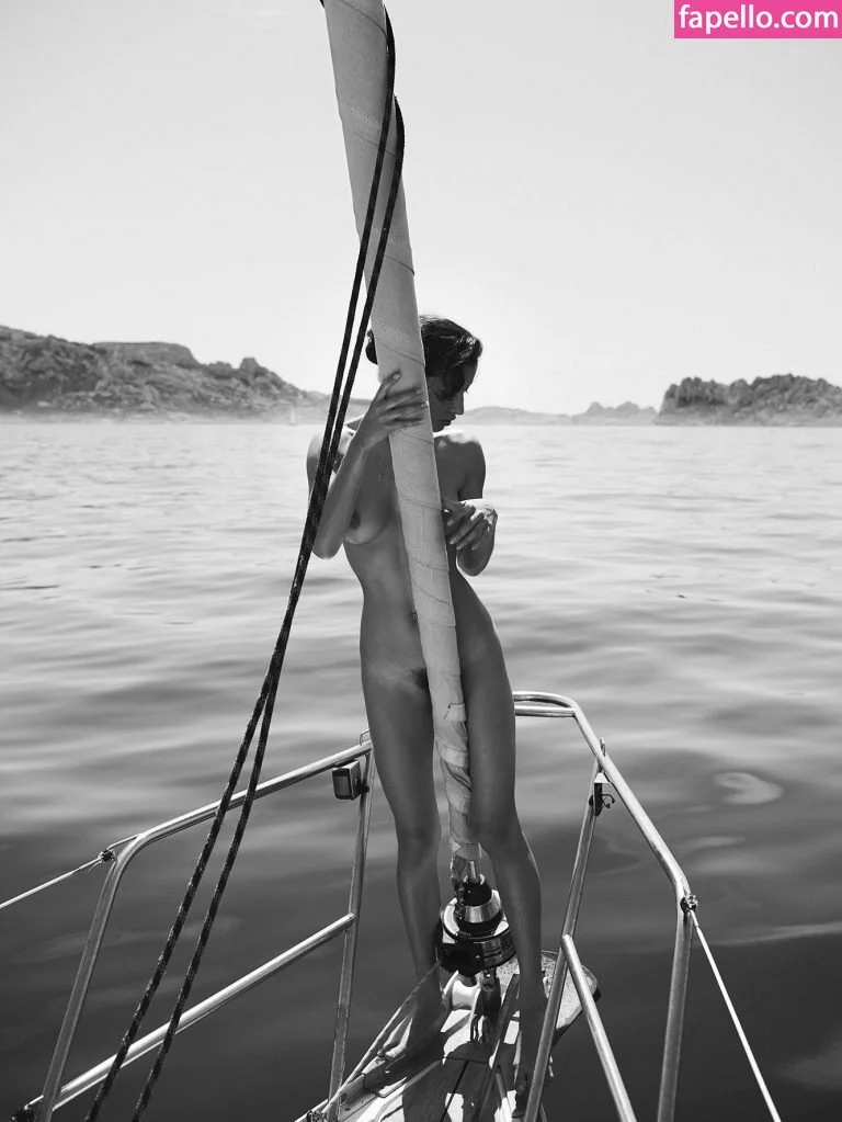 Emilie Payet Onlyfans Photo Gallery 