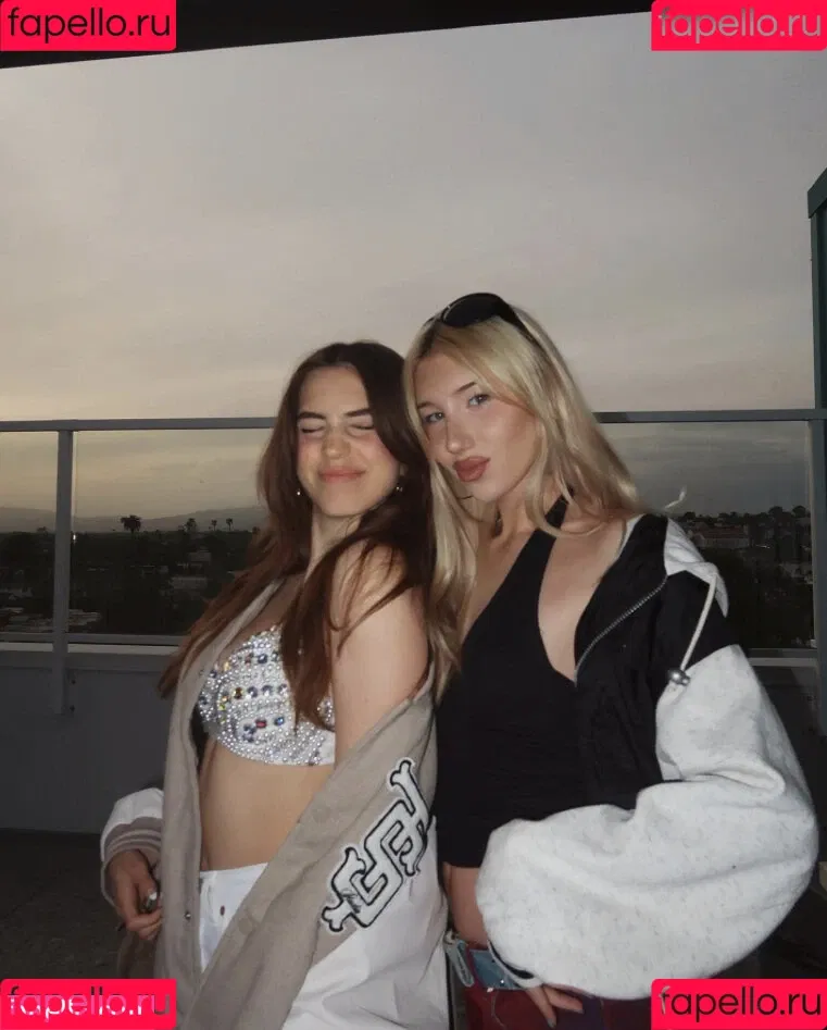 Yonca Onlyfans Photo Gallery 