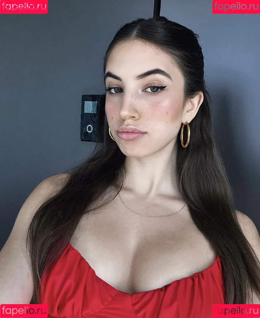 Yonca Onlyfans Photo Gallery 