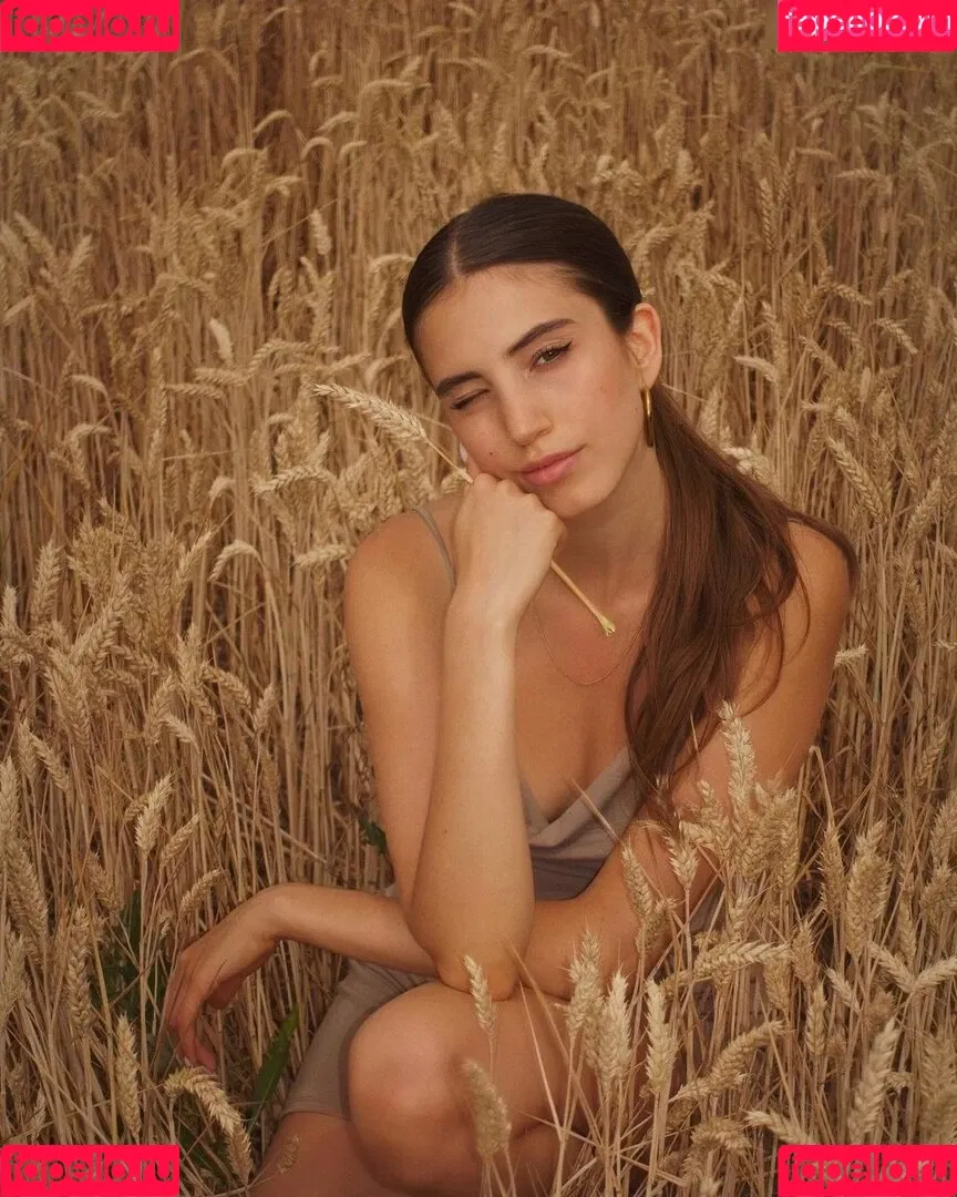 Yonca Onlyfans Photo Gallery 