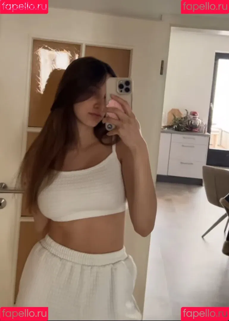 Yonca Onlyfans Photo Gallery 