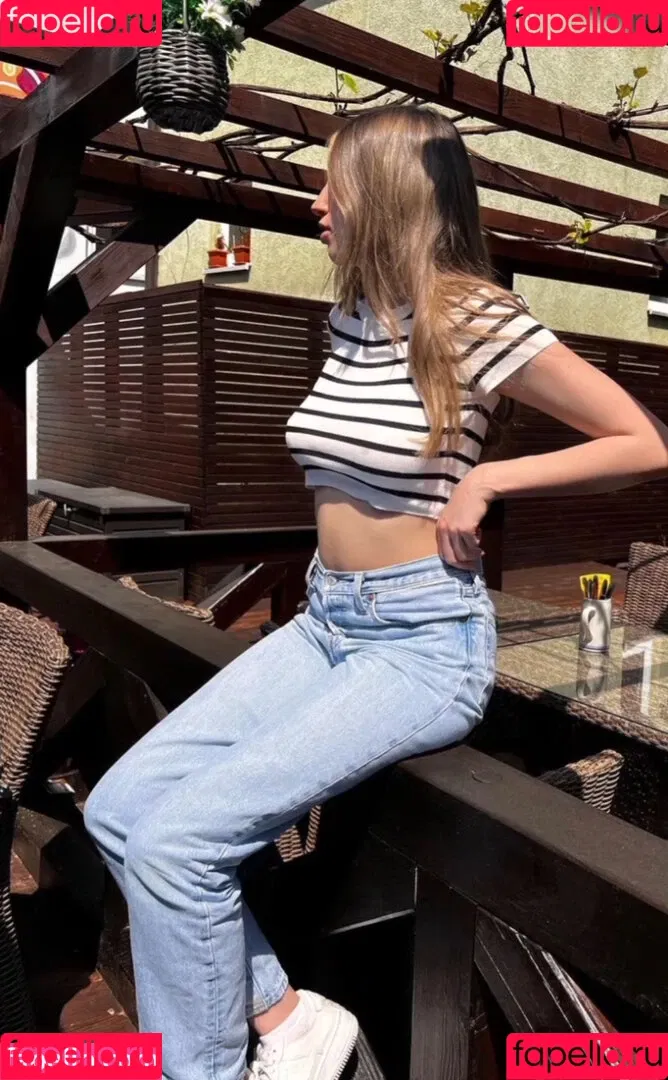 Yonca Onlyfans Photo Gallery 