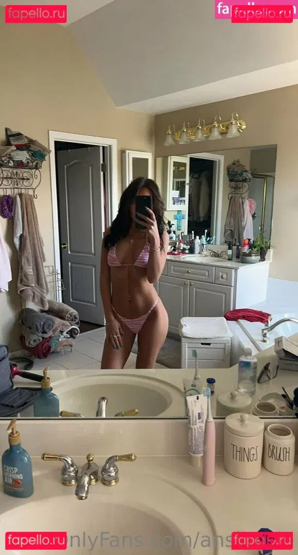 yessi_ross Onlyfans Photo Gallery 