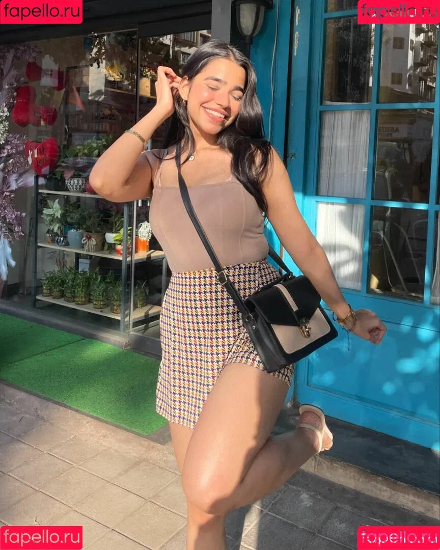 Tanya Khanna Onlyfans Photo Gallery 