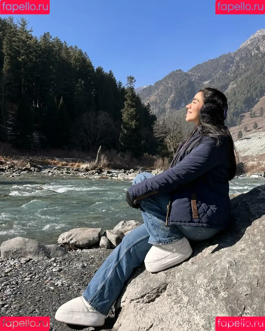Tanya Khanna Onlyfans Photo Gallery 