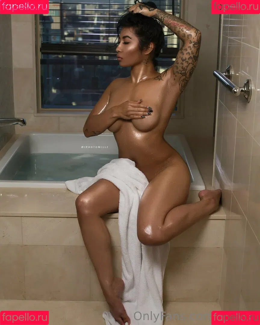AJ Fox Onlyfans Photo Gallery 