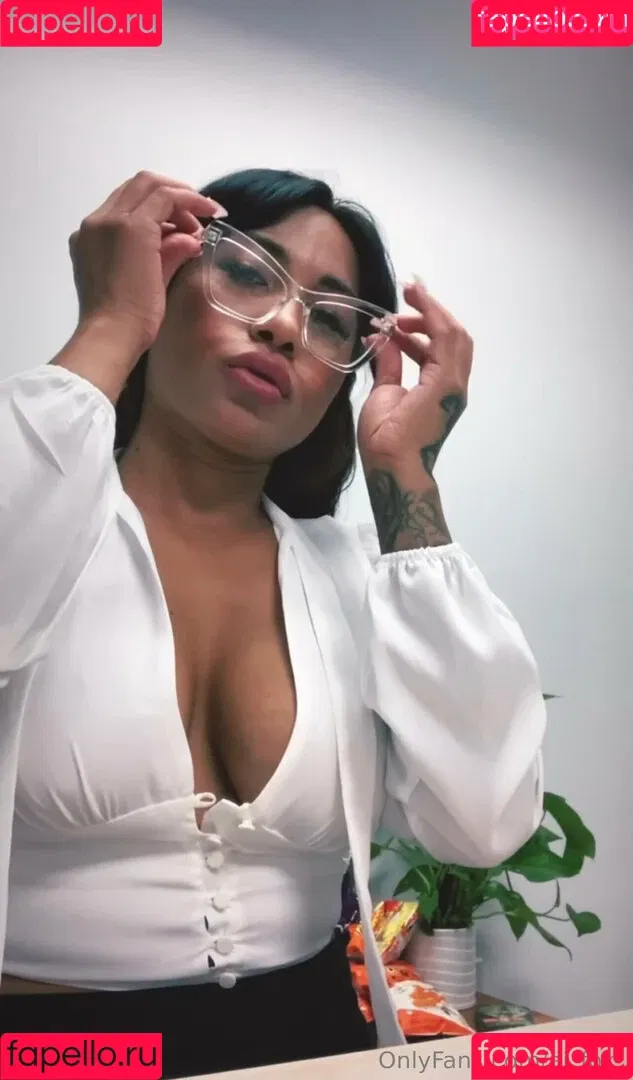 AJ Fox Onlyfans Photo Gallery 