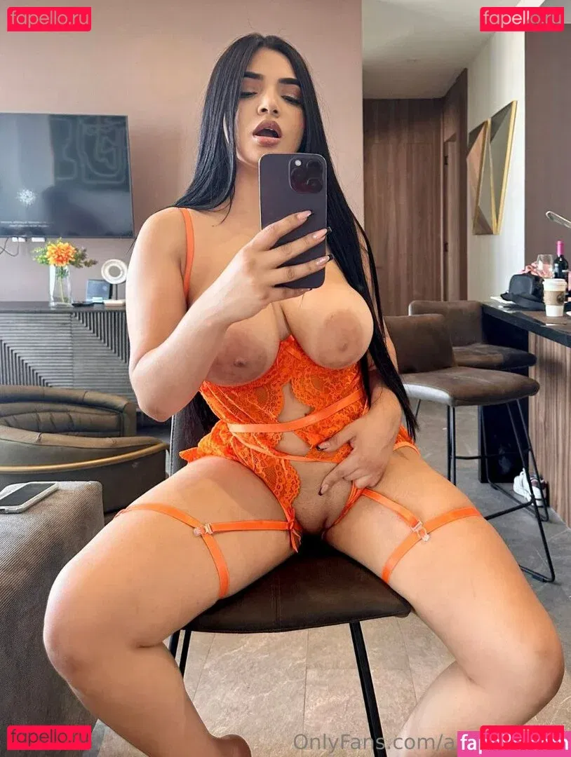 AJ Fox Onlyfans Photo Gallery 