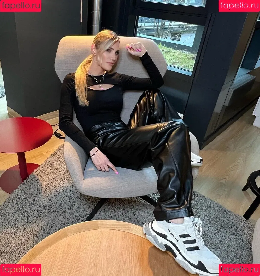 Anna Kraft Onlyfans Photo Gallery 