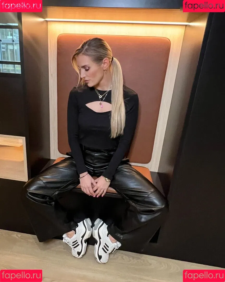 Anna Kraft Onlyfans Photo Gallery 