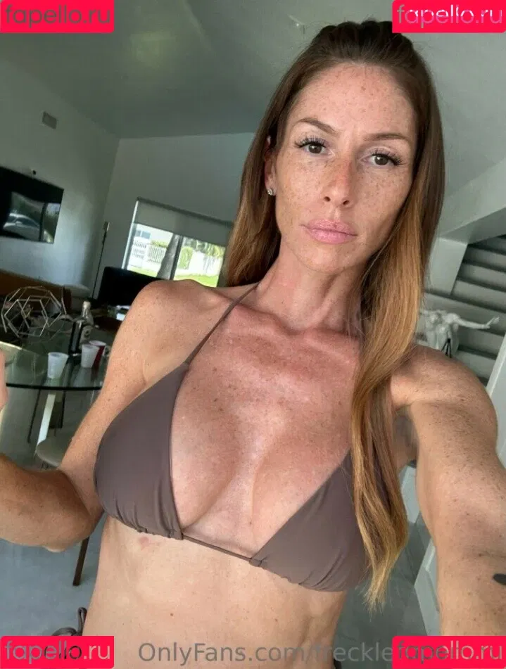 freckledmommi Onlyfans Photo Gallery 