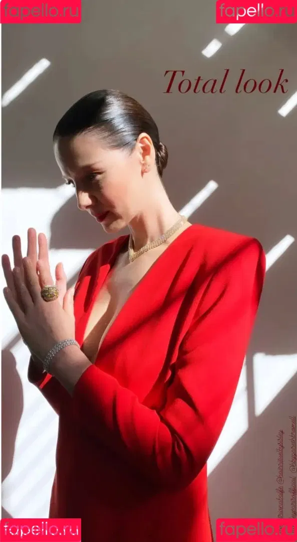 Caitriona Balfe Onlyfans Photo Gallery 