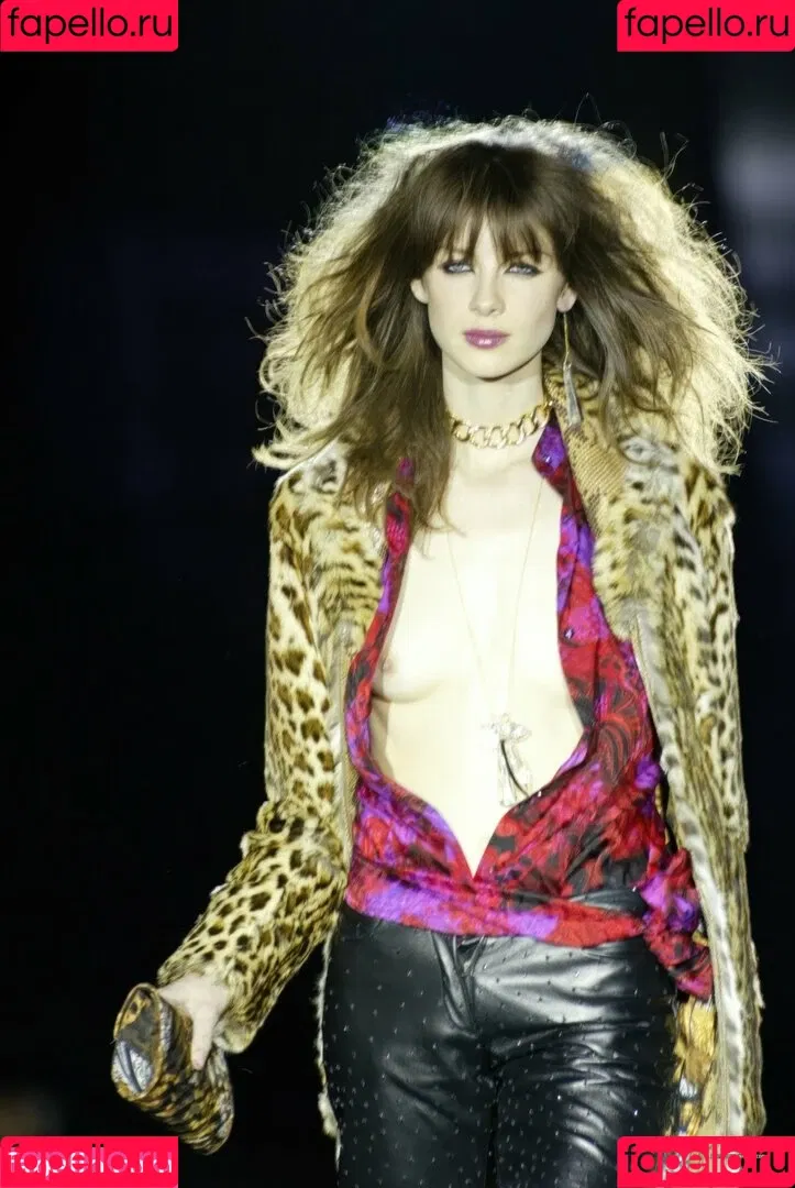 Caitriona Balfe Onlyfans Photo Gallery 