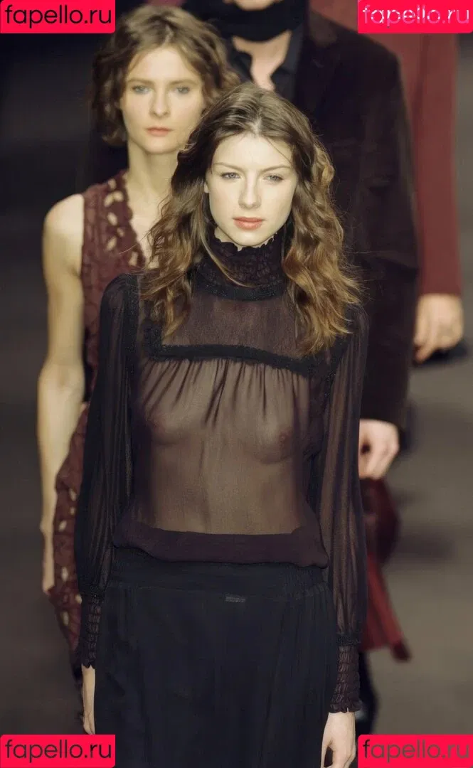 Caitriona Balfe Onlyfans Photo Gallery 