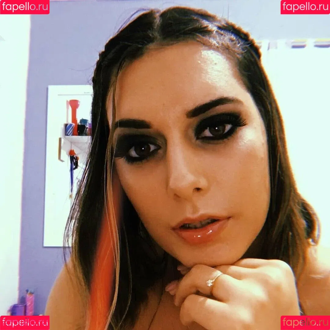 Gabriella Bertolucci Onlyfans Photo Gallery 