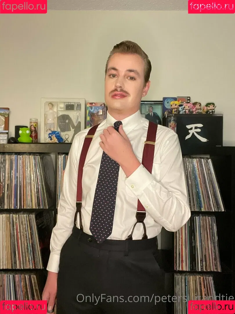 petersuitandtie Onlyfans Photo Gallery 