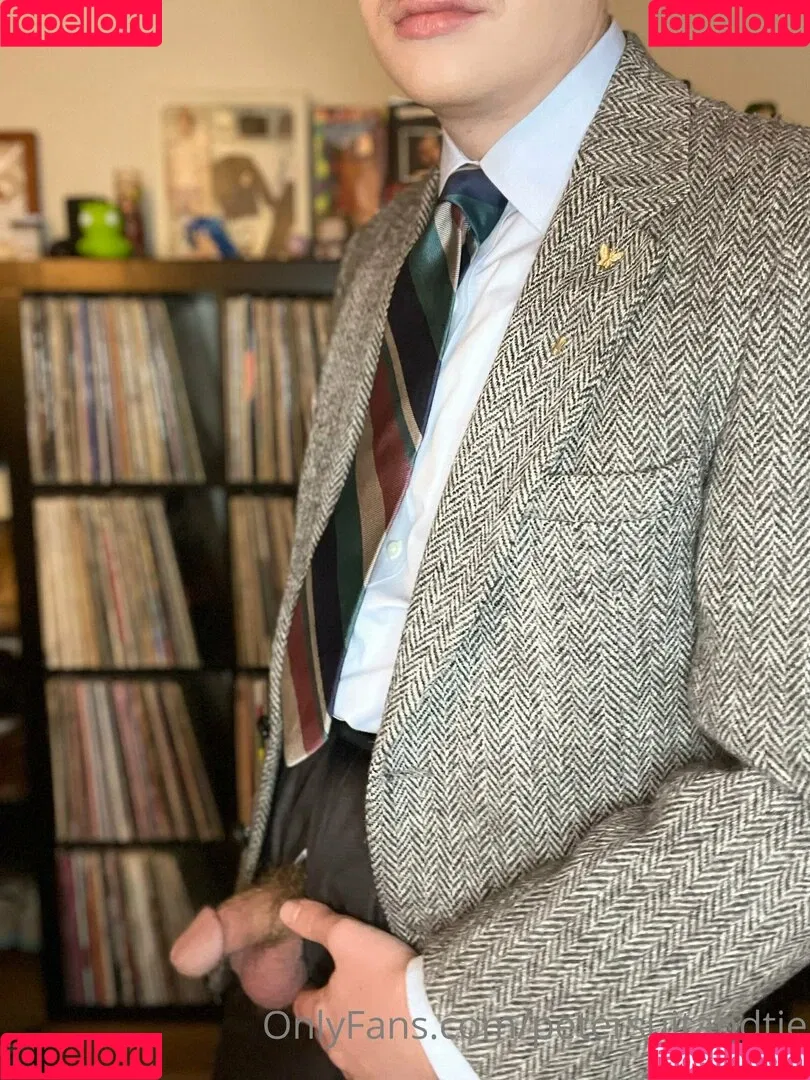 petersuitandtie Onlyfans Photo Gallery 