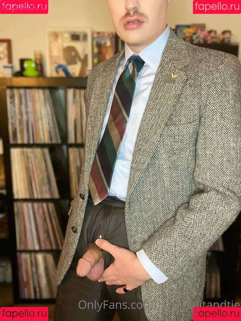 petersuitandtie Onlyfans Photo Gallery 