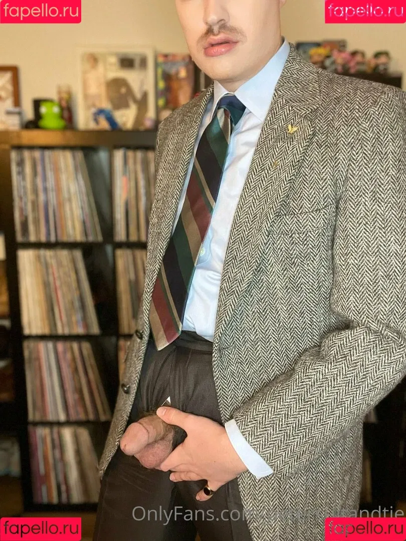 petersuitandtie Onlyfans Photo Gallery 