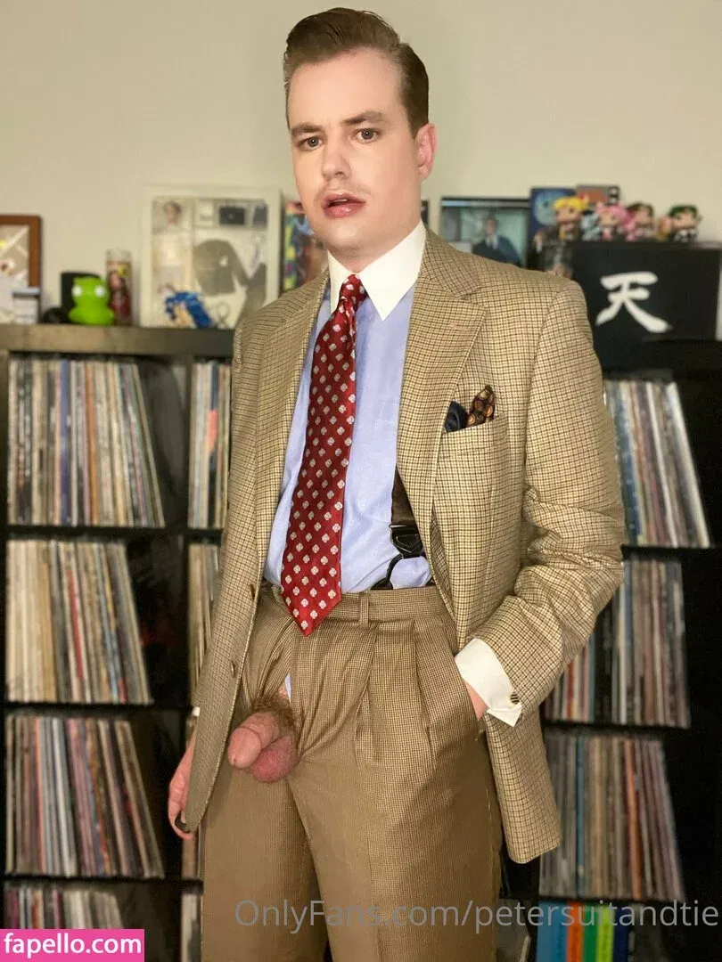 petersuitandtie Onlyfans Photo Gallery 