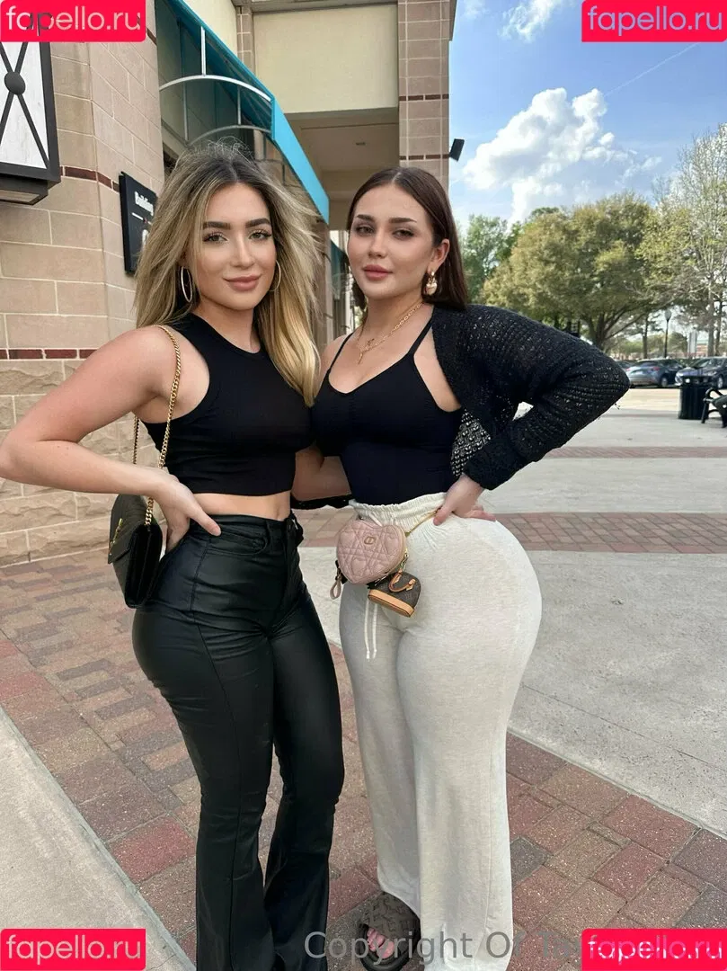 realtaylerhills Onlyfans Photo Gallery 