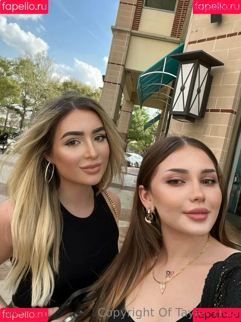 realtaylerhills Onlyfans Photo Gallery 