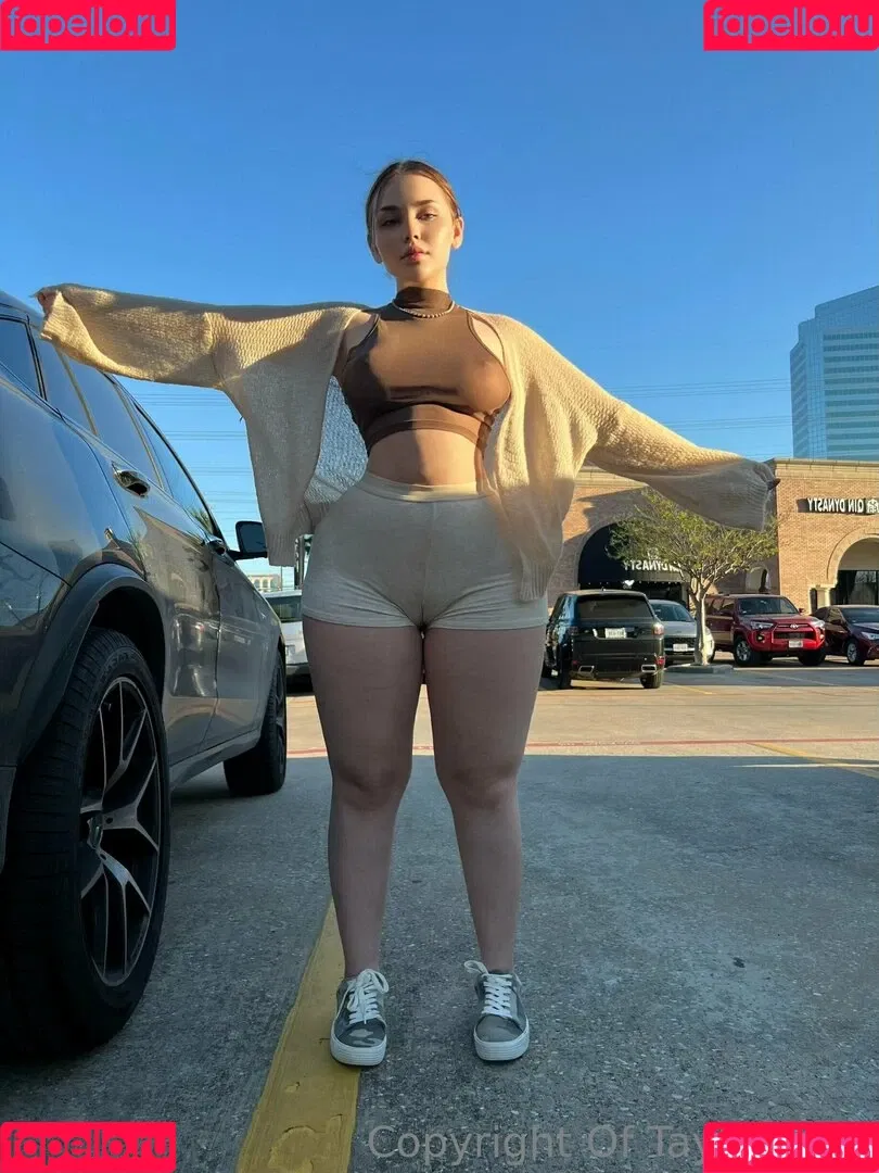 realtaylerhills Onlyfans Photo Gallery 