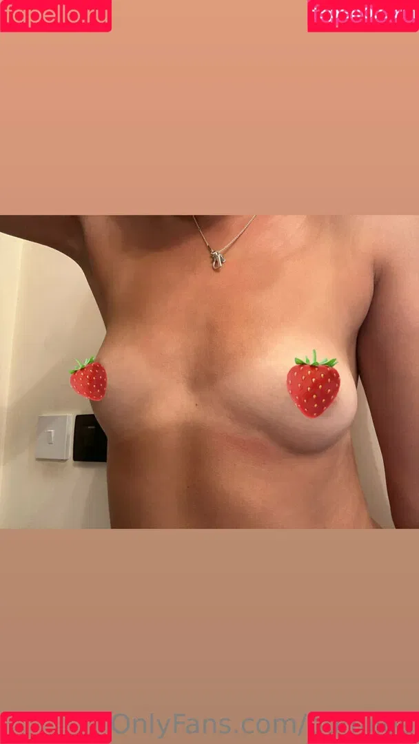 domilee Onlyfans Photo Gallery 