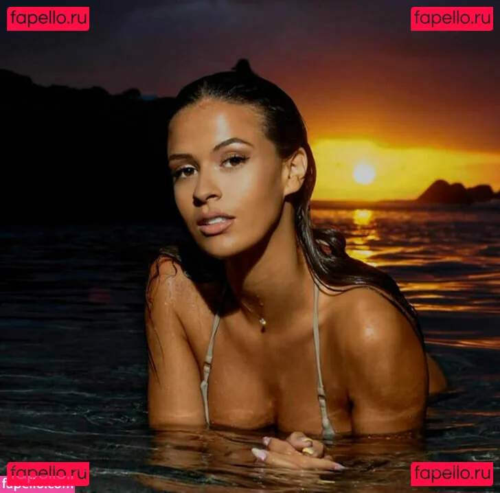 Tania Deniz Onlyfans Photo Gallery 