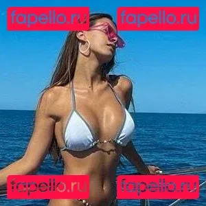 Tania Deniz Onlyfans Photo Gallery 