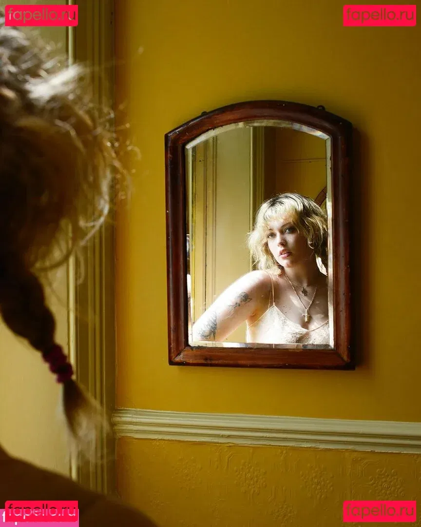 Violet Grohl Onlyfans Photo Gallery 