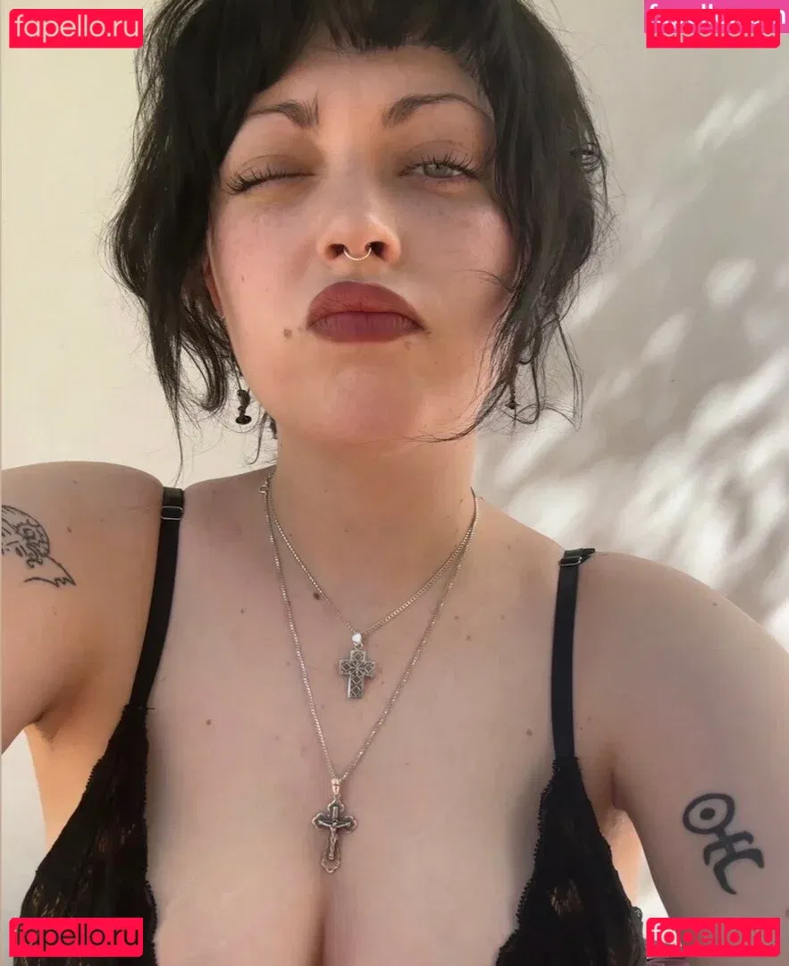 Violet Grohl Onlyfans Photo Gallery 