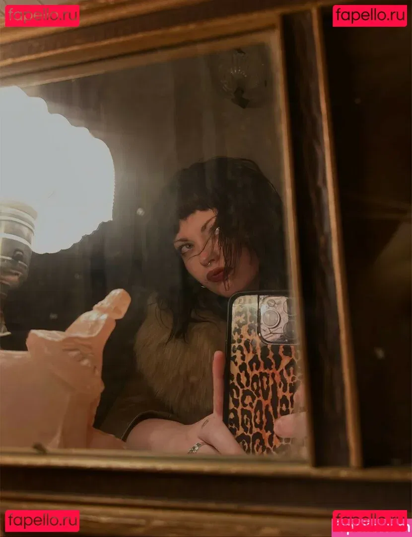 Violet Grohl Onlyfans Photo Gallery 