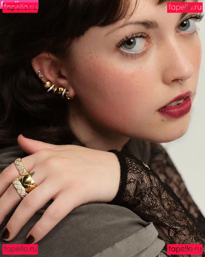 Violet Grohl Onlyfans Photo Gallery 