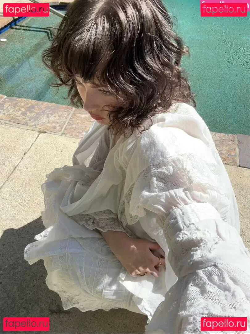 Violet Grohl Onlyfans Photo Gallery 