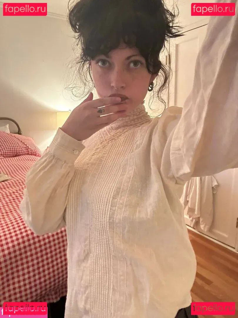 Violet Grohl Onlyfans Photo Gallery 