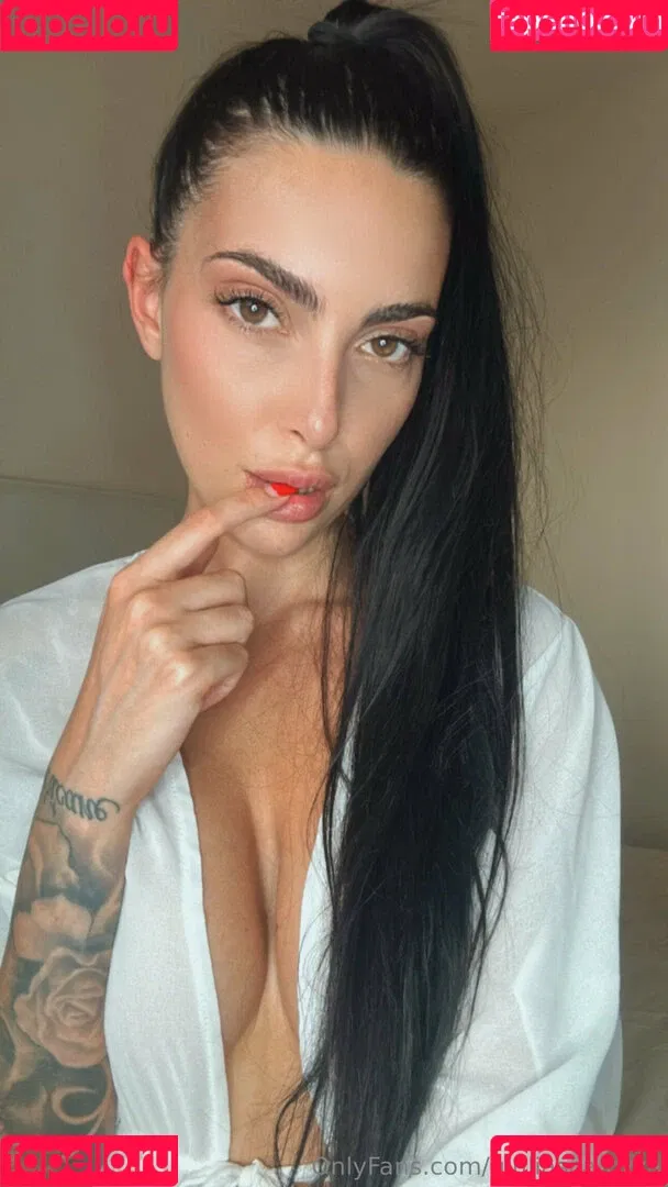 giuliascarozza Onlyfans Photo Gallery 