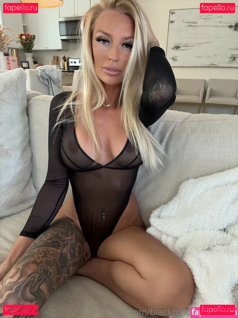 blacktoppingblondie Onlyfans Photo Gallery 