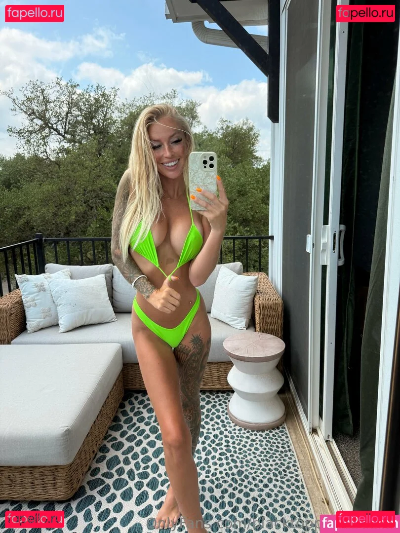 blacktoppingblondie Onlyfans Photo Gallery 