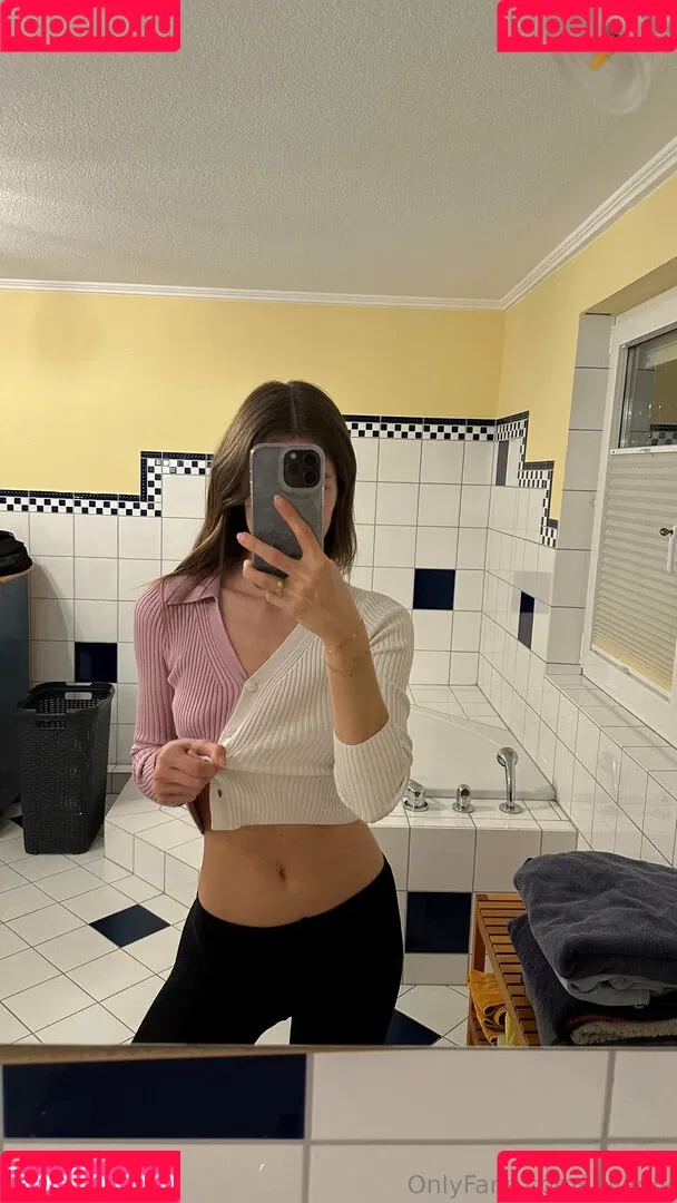 juliagly Onlyfans Photo Gallery 